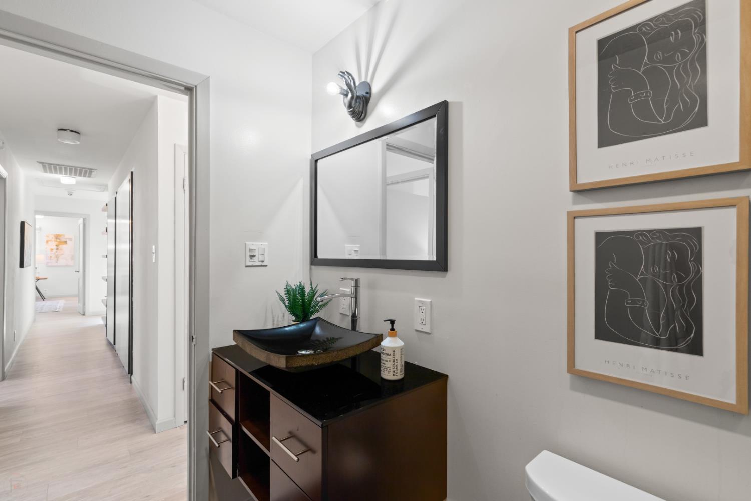 Detail Gallery Image 43 of 97 For 3221 Country Club Blvd, Stockton,  CA 95204 - 4 Beds | 3/1 Baths