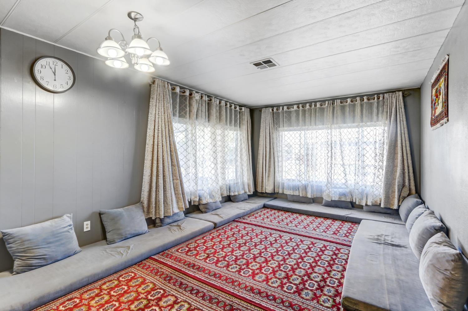 Detail Gallery Image 14 of 41 For 7005 Pleasure Ln, Sacramento,  CA 95823 - 3 Beds | 2 Baths