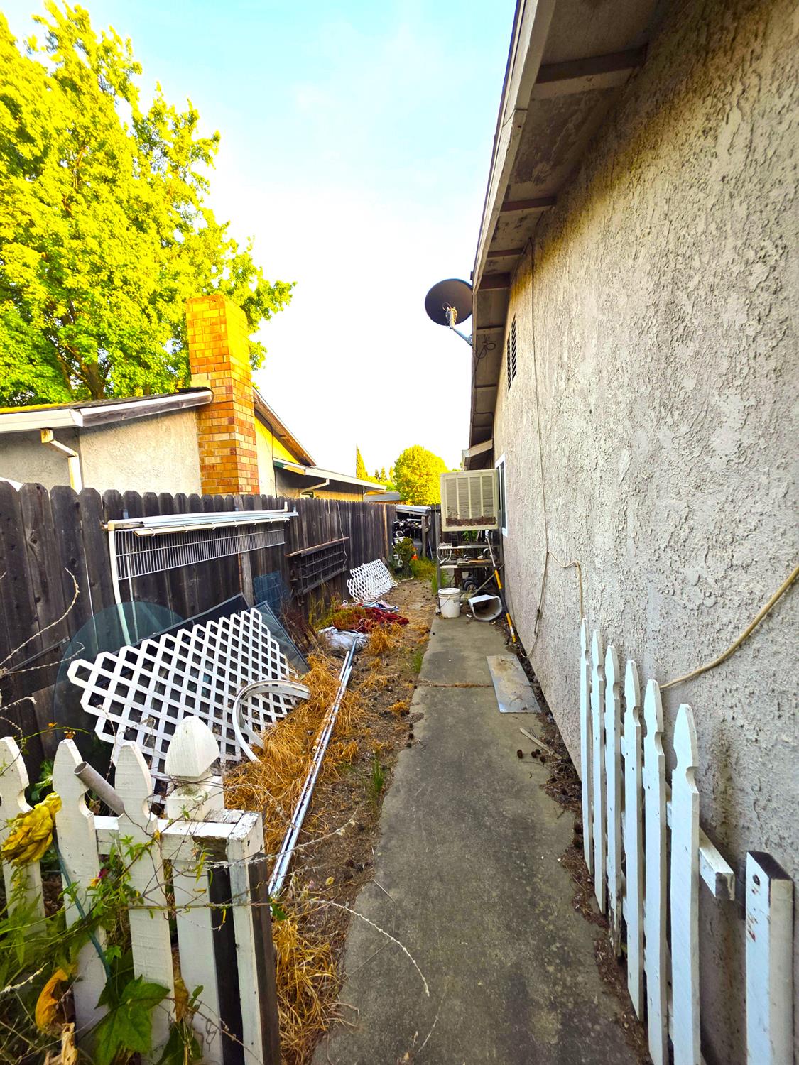 Detail Gallery Image 11 of 12 For 1855 Crossmill Way, Sacramento,  CA 95833 - 2 Beds | 2 Baths