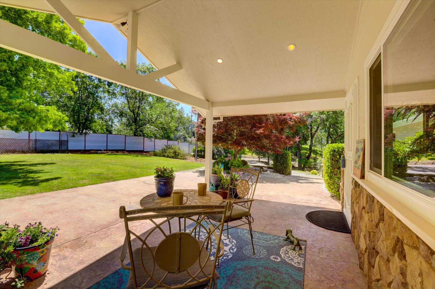 Detail Gallery Image 7 of 88 For 2500 N Lakewood Dr, Meadow Vista,  CA 95722 - 3 Beds | 2/1 Baths