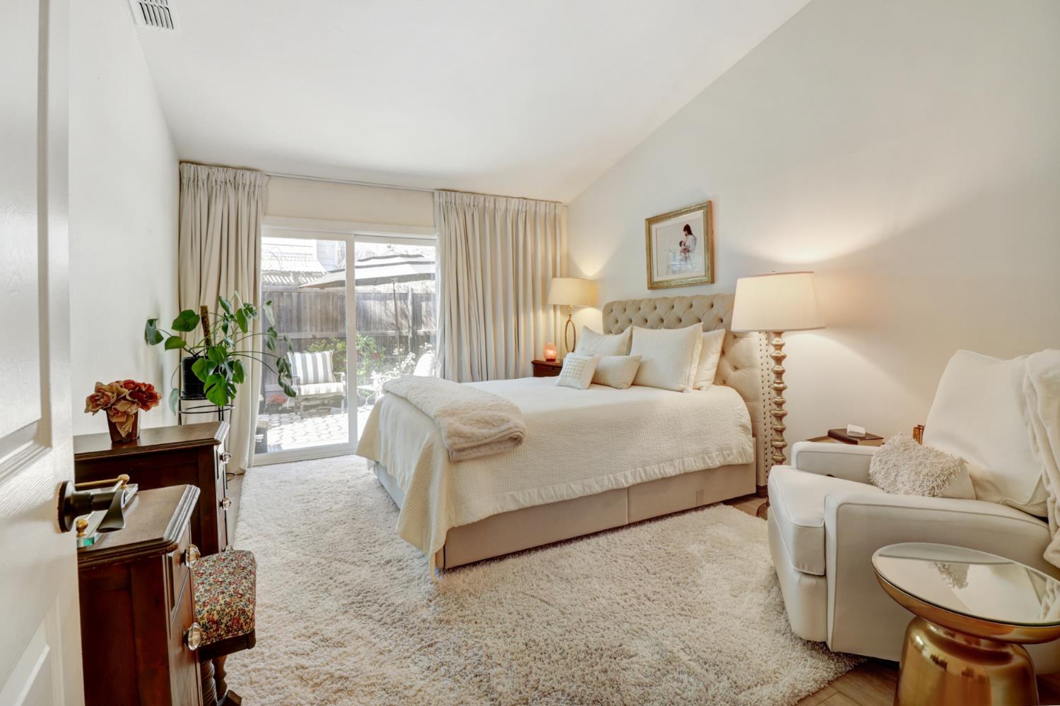 Photo #10: 225064866 Listing: Photo #10