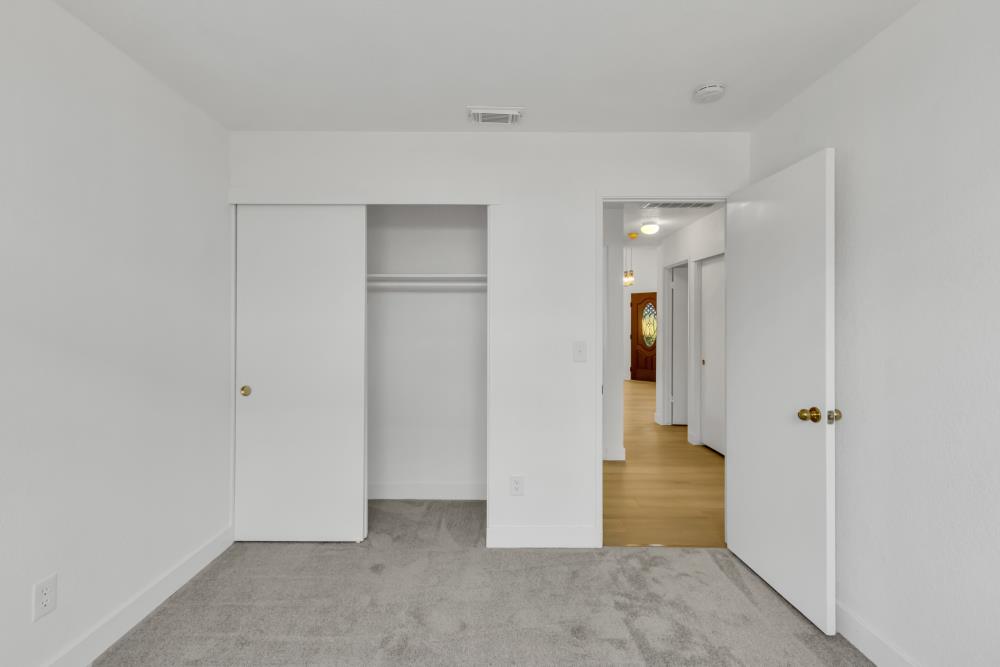 Detail Gallery Image 43 of 75 For 5984 Sawyer Cir, Sacramento,  CA 95823 - 3 Beds | 2 Baths