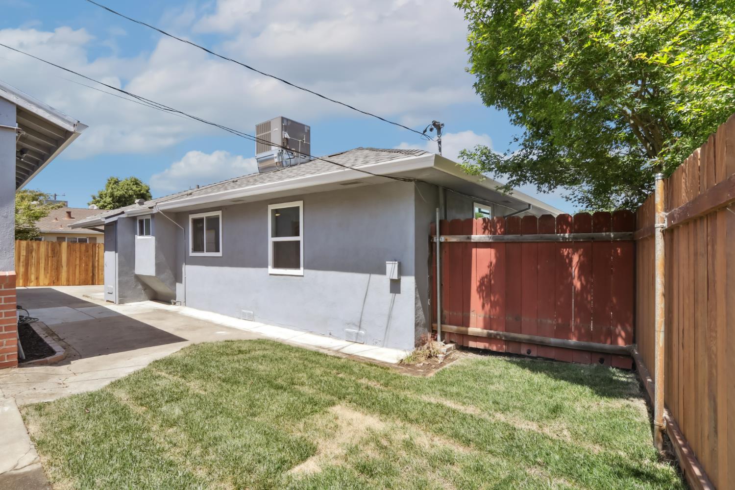 Detail Gallery Image 46 of 59 For 5250 71st St, Sacramento,  CA 95820 - 3 Beds | 1 Baths