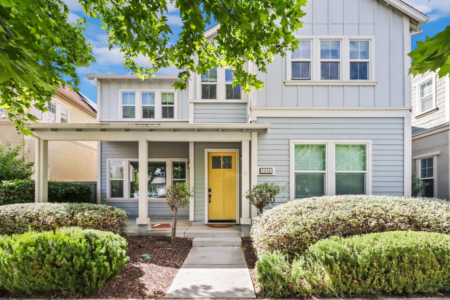 Detail Gallery Image 1 of 37 For 2056 Cannery Loop, Davis,  CA 95616 - 6 Beds | 4 Baths