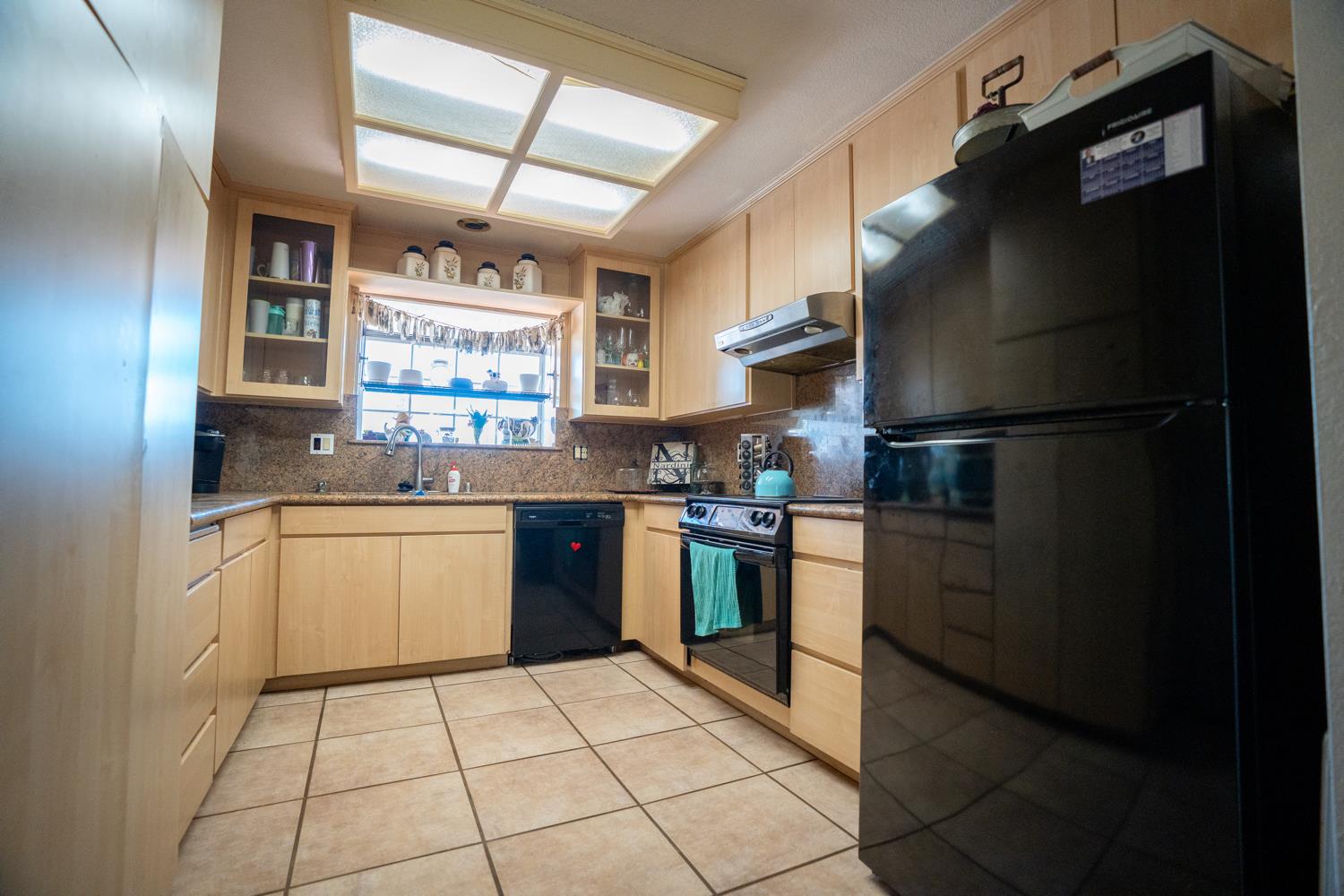 Detail Gallery Image 7 of 23 For 1429 Don Pedro Rd, Ceres,  CA 95307 - 4 Beds | 2 Baths