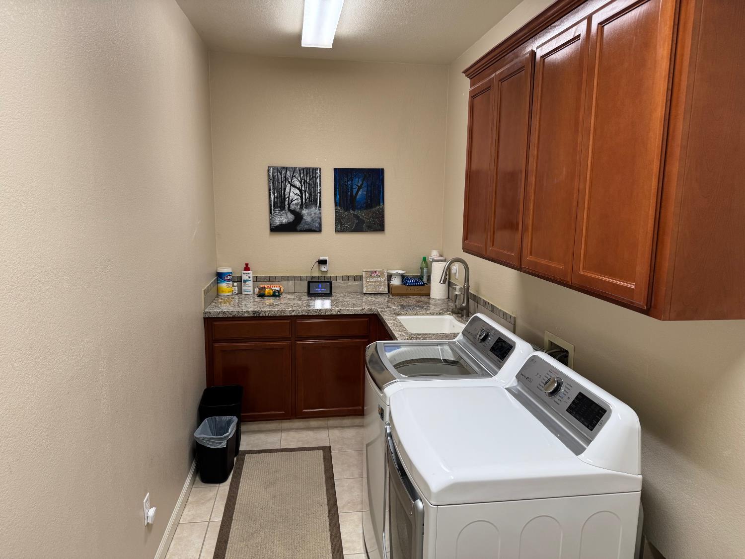 Detail Gallery Image 36 of 52 For 220 Shrike Cir, Sacramento,  CA 95834 - 4 Beds | 3 Baths