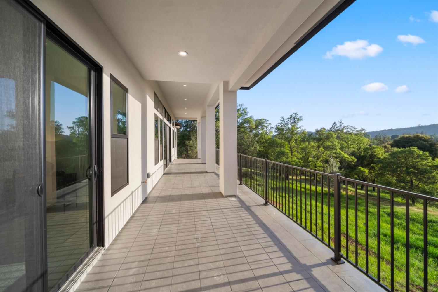 Detail Gallery Image 12 of 31 For 23846 Ironwood Ct, Auburn,  CA 95602 - 4 Beds | 3 Baths