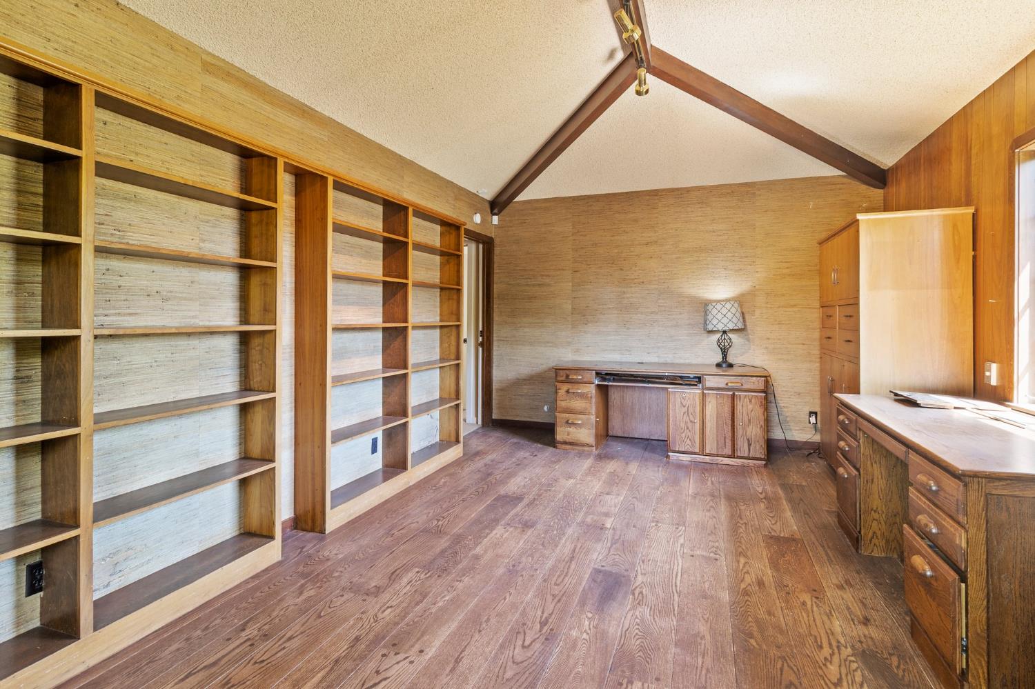 Detail Gallery Image 39 of 58 For 300 El Rio Ave, Modesto,  CA 95354 - 5 Beds | 3 Baths