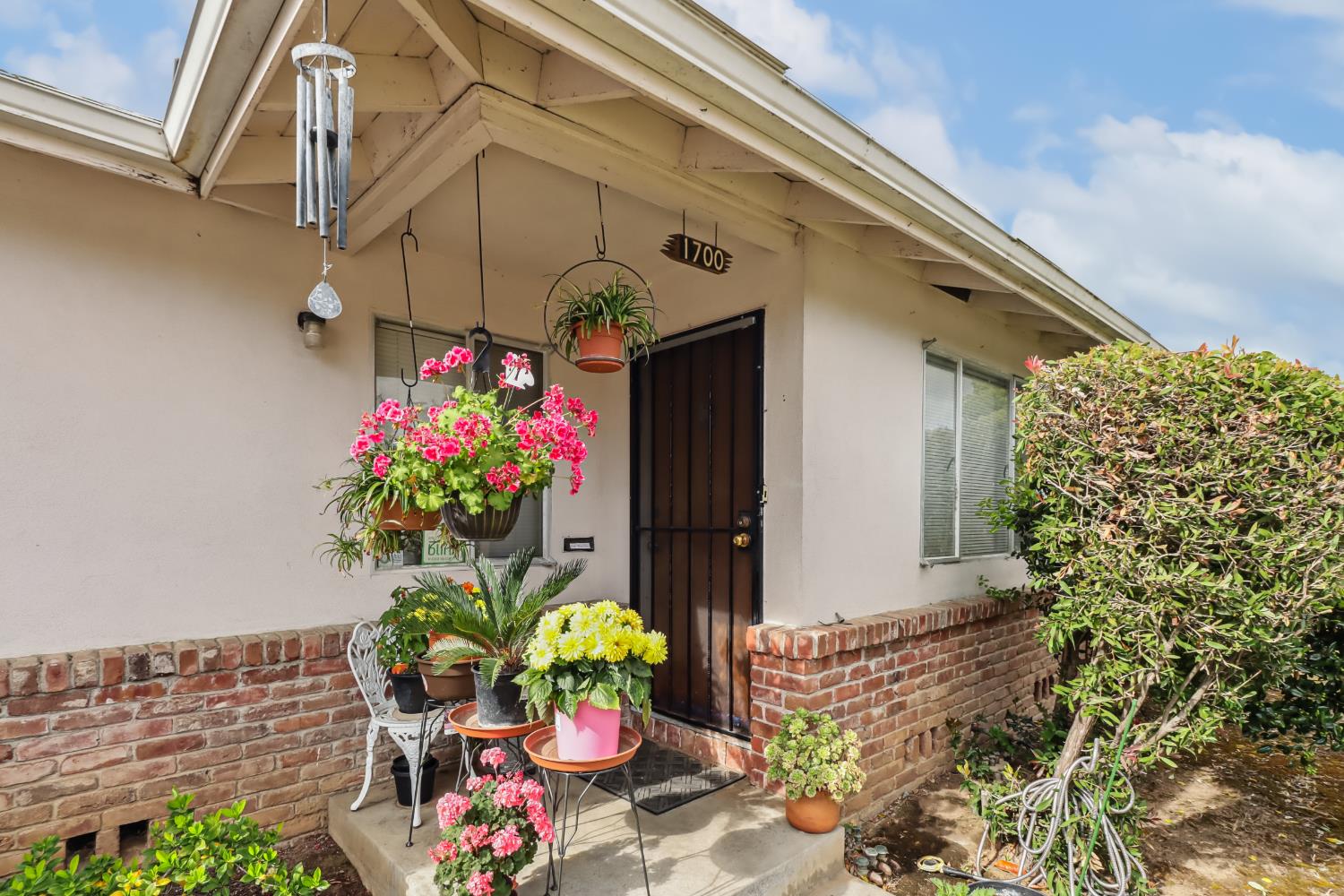 Detail Gallery Image 29 of 41 For 1702 Harian Way, Sacramento,  CA 95822 - – Beds | – Baths