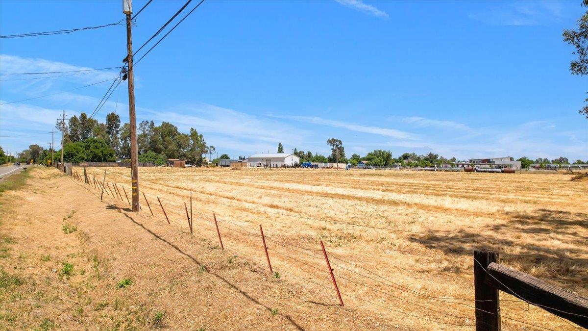 Detail Gallery Image 27 of 37 For 1596 Broadway St, Olivehurst,  CA 95961 - – Beds | – Baths