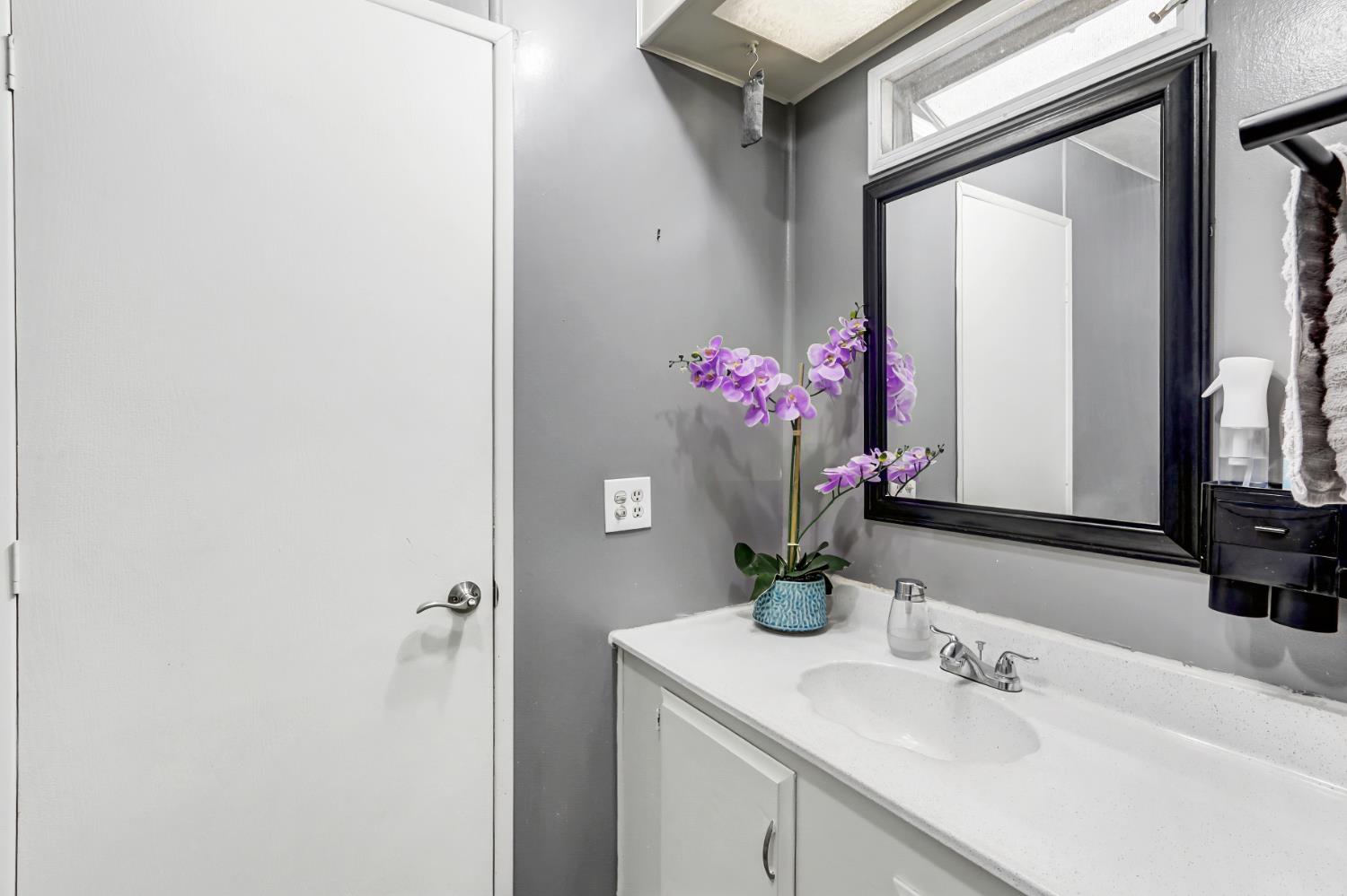 Detail Gallery Image 28 of 41 For 7005 Pleasure Ln, Sacramento,  CA 95823 - 3 Beds | 2 Baths