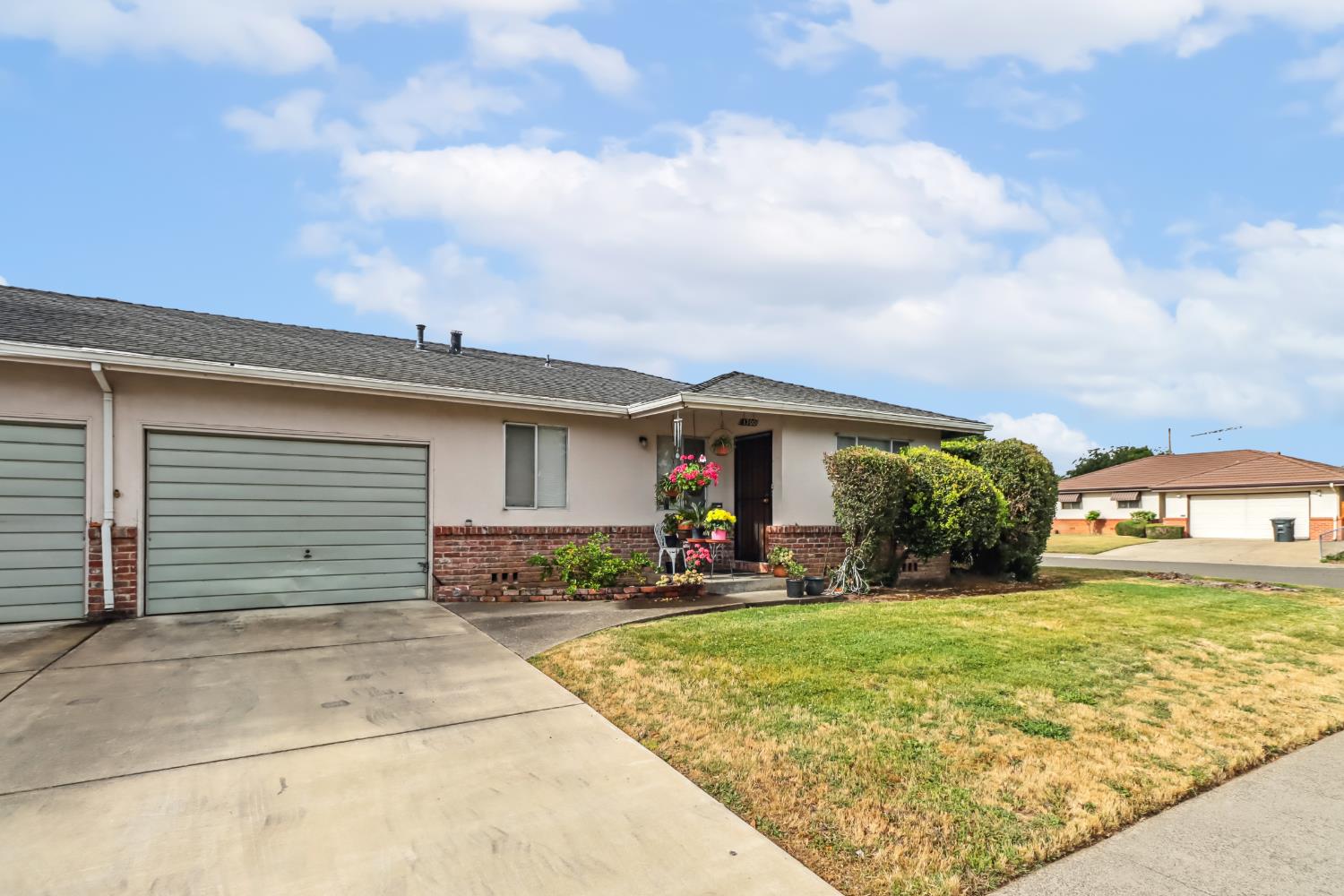 Detail Gallery Image 27 of 41 For 1702 Harian Way, Sacramento,  CA 95822 - – Beds | – Baths