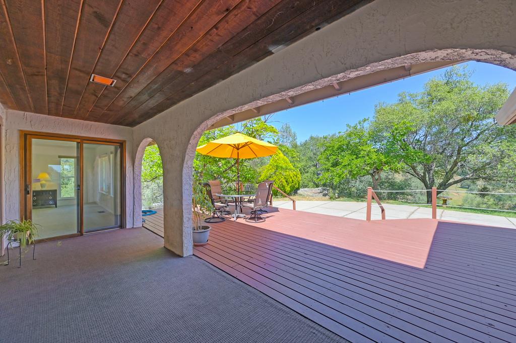Detail Gallery Image 16 of 93 For 3561 Ahwahnee Way, Cool,  CA 95614 - 4 Beds | 3 Baths