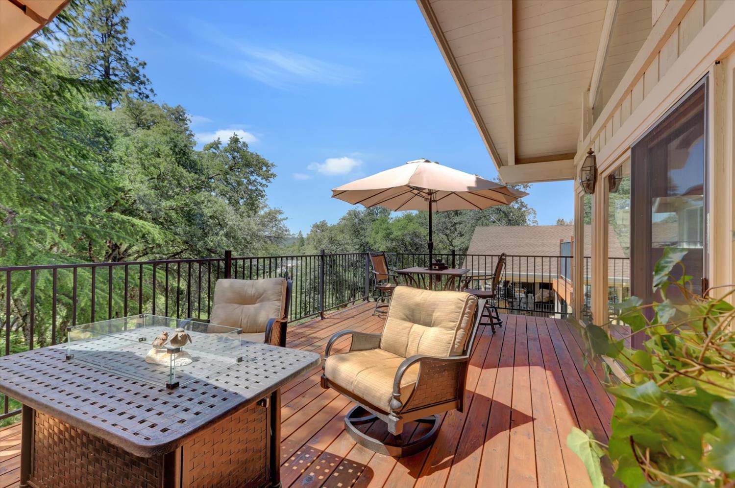 Detail Gallery Image 31 of 60 For 17789 Jayhawk Dr, Penn Valley,  CA 95946 - 3 Beds | 3 Baths