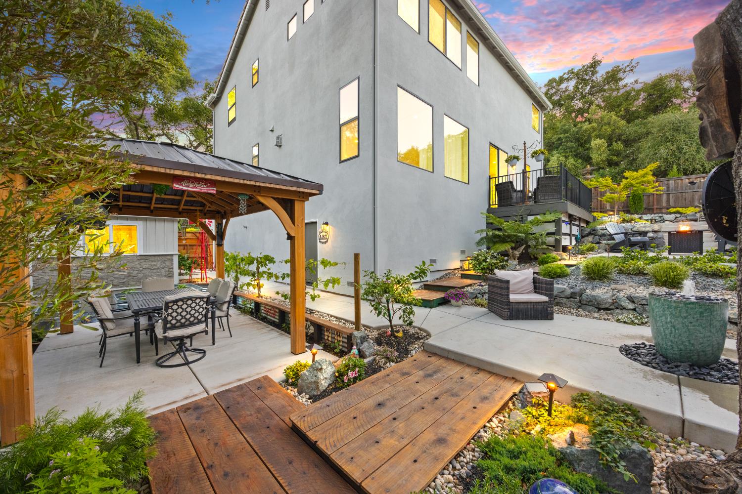 Detail Gallery Image 3 of 55 For 12587 Incline Dr, Auburn,  CA 95603 - 4 Beds | 4 Baths