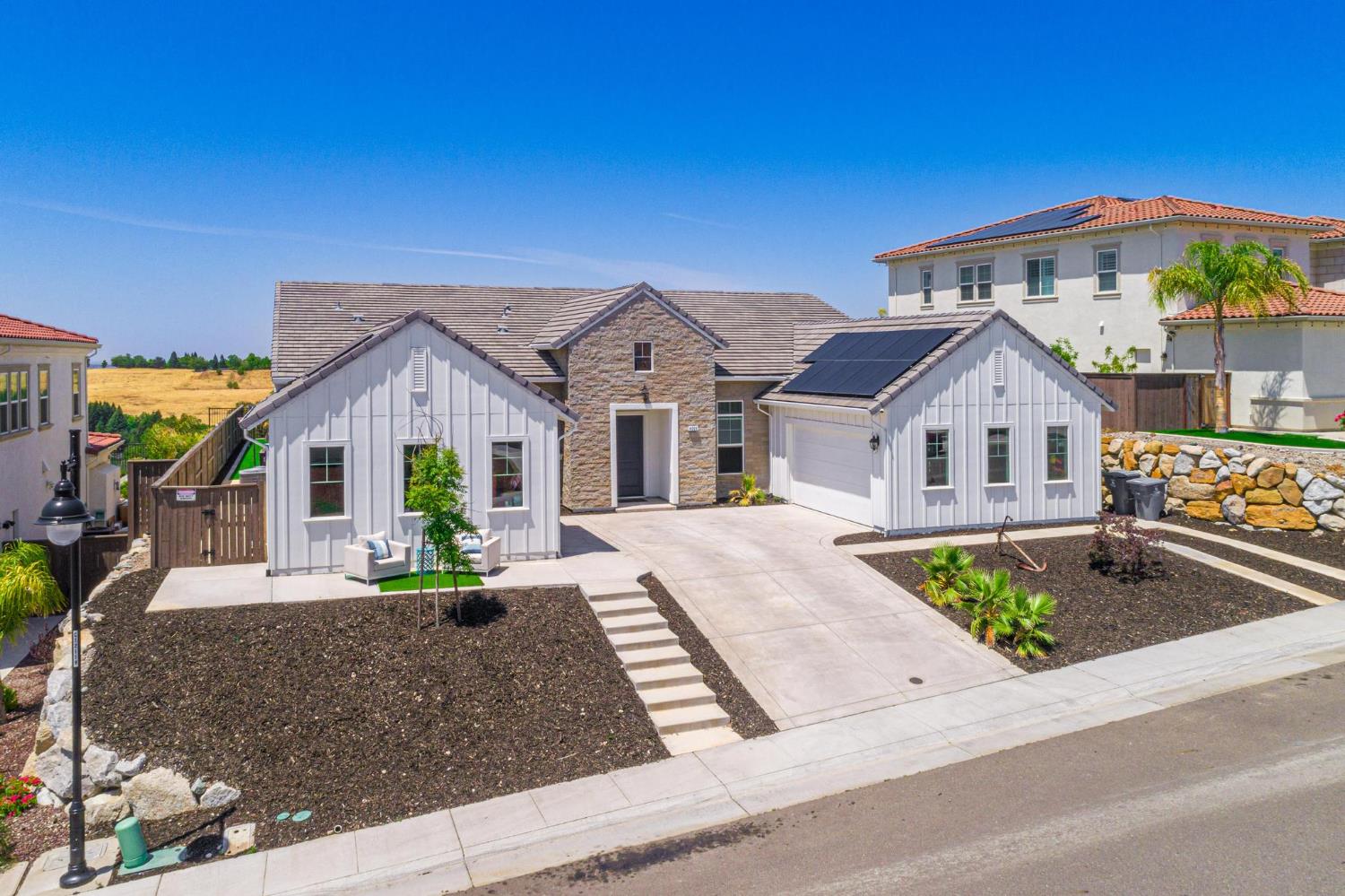 Detail Gallery Image 80 of 81 For 4009 Whitney Vista Ln, Rocklin,  CA 95677 - 4 Beds | 4/1 Baths