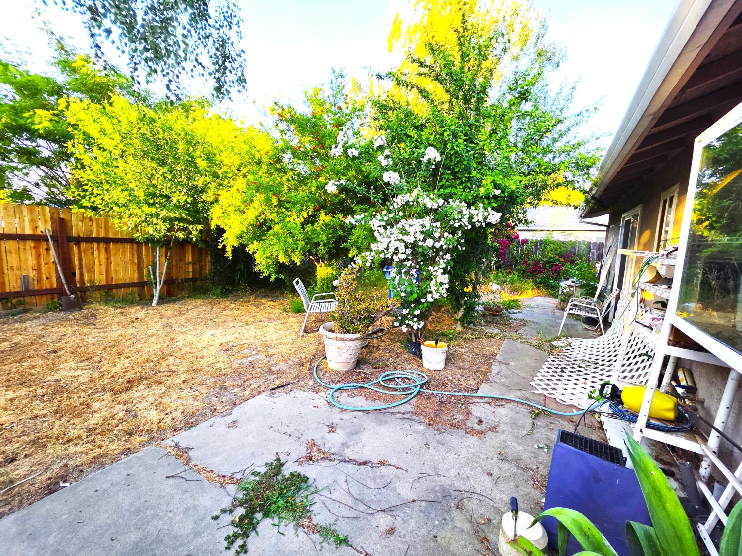 Detail Gallery Image 9 of 12 For 1855 Crossmill Way, Sacramento,  CA 95833 - 2 Beds | 2 Baths