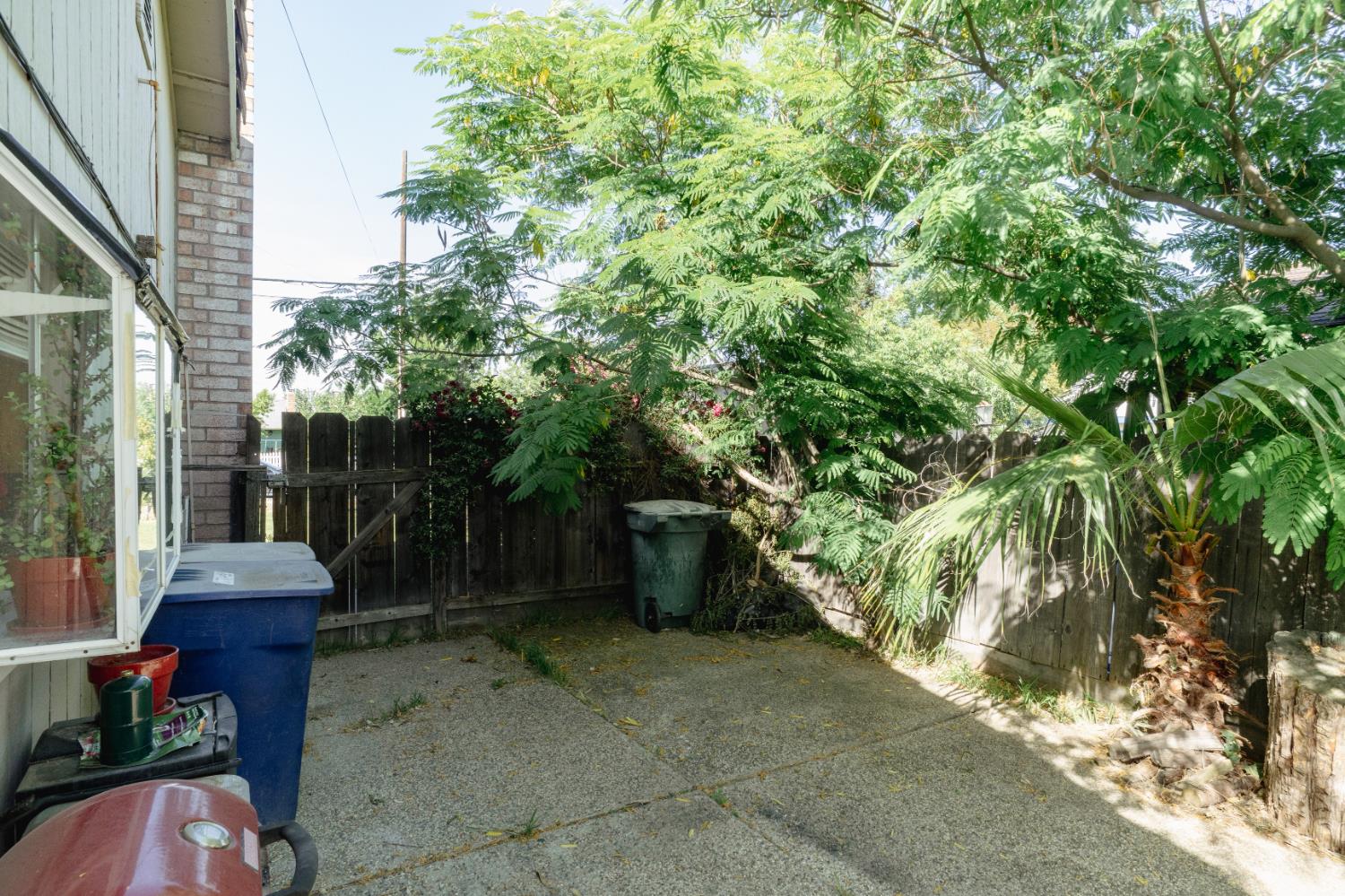Detail Gallery Image 29 of 66 For 1070 E 23rd St, Merced,  CA 95340 - 3 Beds | 2 Baths