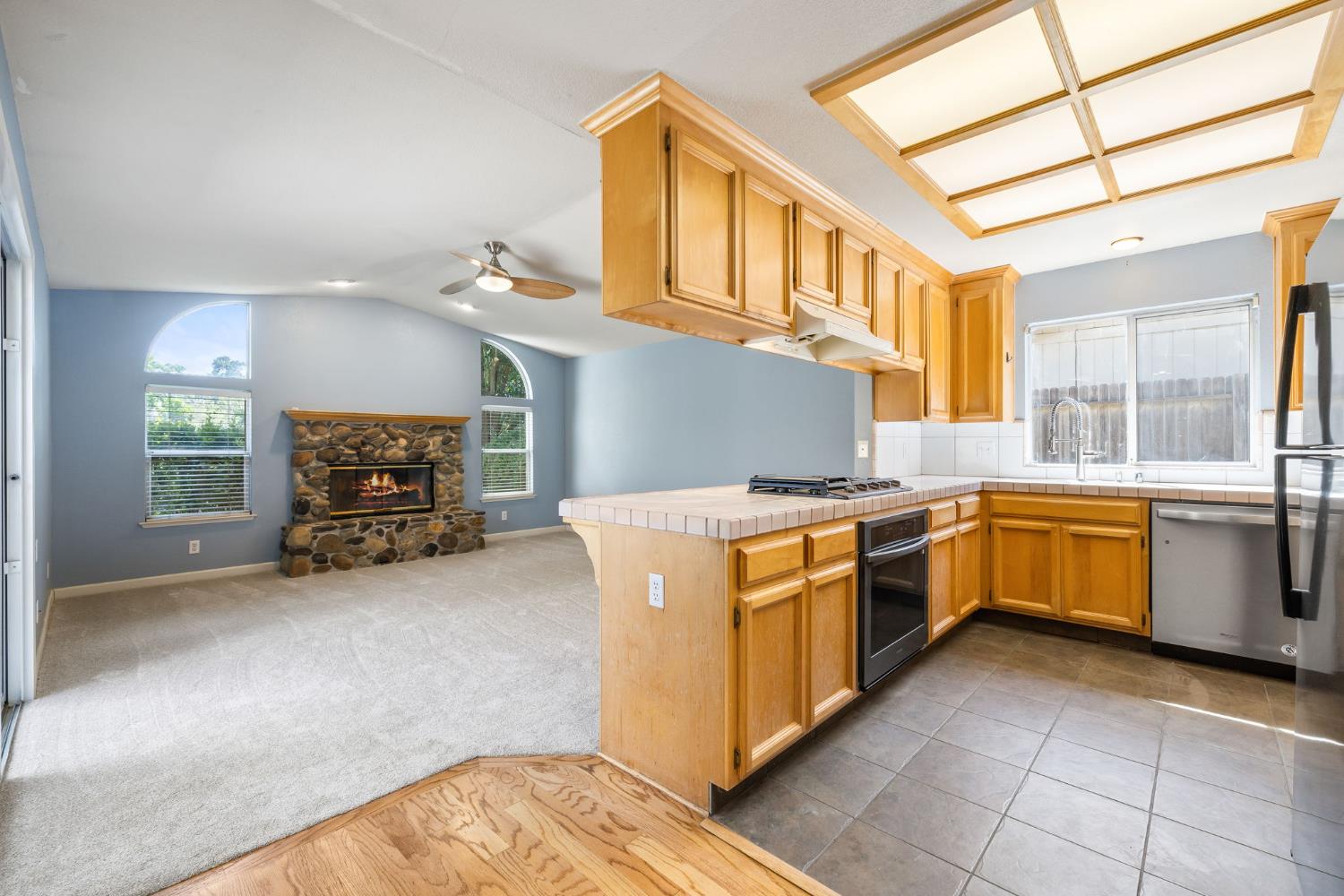 Detail Gallery Image 11 of 41 For 9286 Ultra Ct, Orangevale,  CA 95662 - 3 Beds | 2 Baths