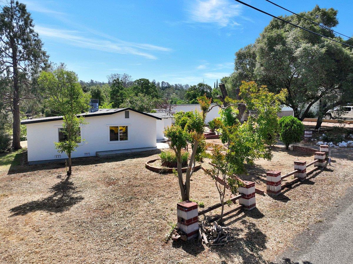 Detail Gallery Image 4 of 61 For 11 La Mirada Ave, Oroville,  CA 95966 - 3 Beds | 2 Baths