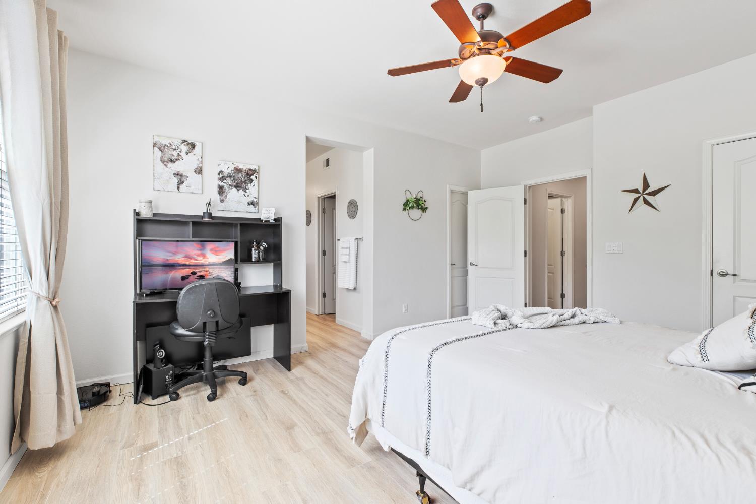 Detail Gallery Image 18 of 32 For 9477 California Oak Cir, Patterson,  CA 95363 - 4 Beds | 3/1 Baths