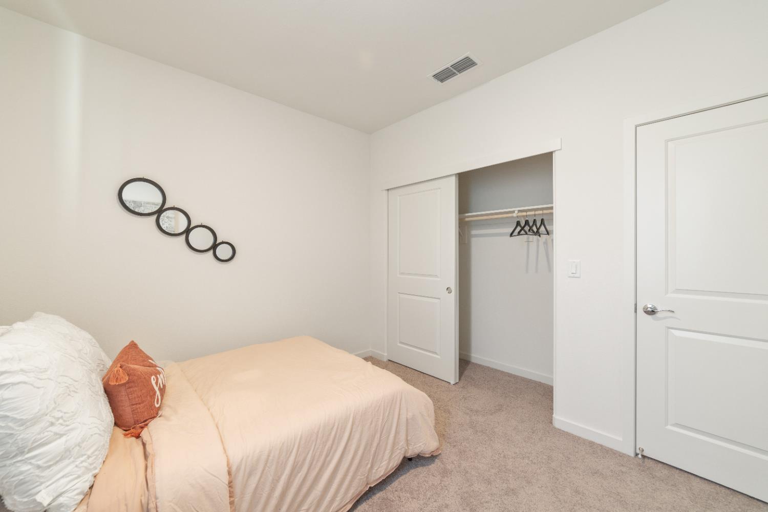 Detail Gallery Image 26 of 44 For 3074 Seaspray Walk, Sacramento,  CA 95833 - 3 Beds | 2/1 Baths
