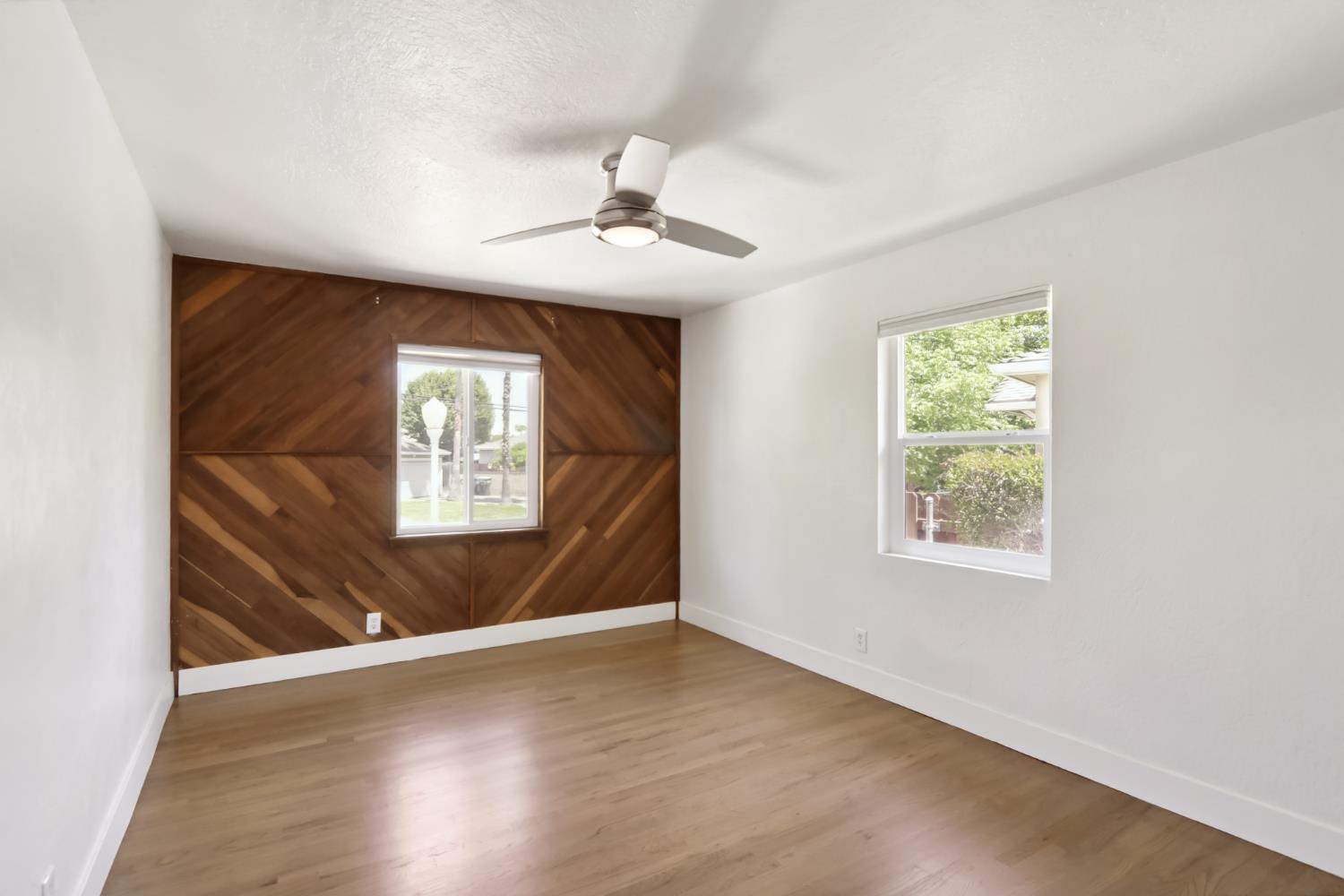 Detail Gallery Image 19 of 59 For 5250 71st St, Sacramento,  CA 95820 - 3 Beds | 1 Baths