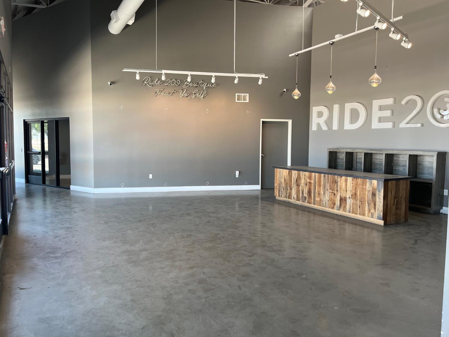 Detail Gallery Image 12 of 48 For 1475 Moffat Blvd #15,  Manteca,  CA 95336 - – Beds | – Baths