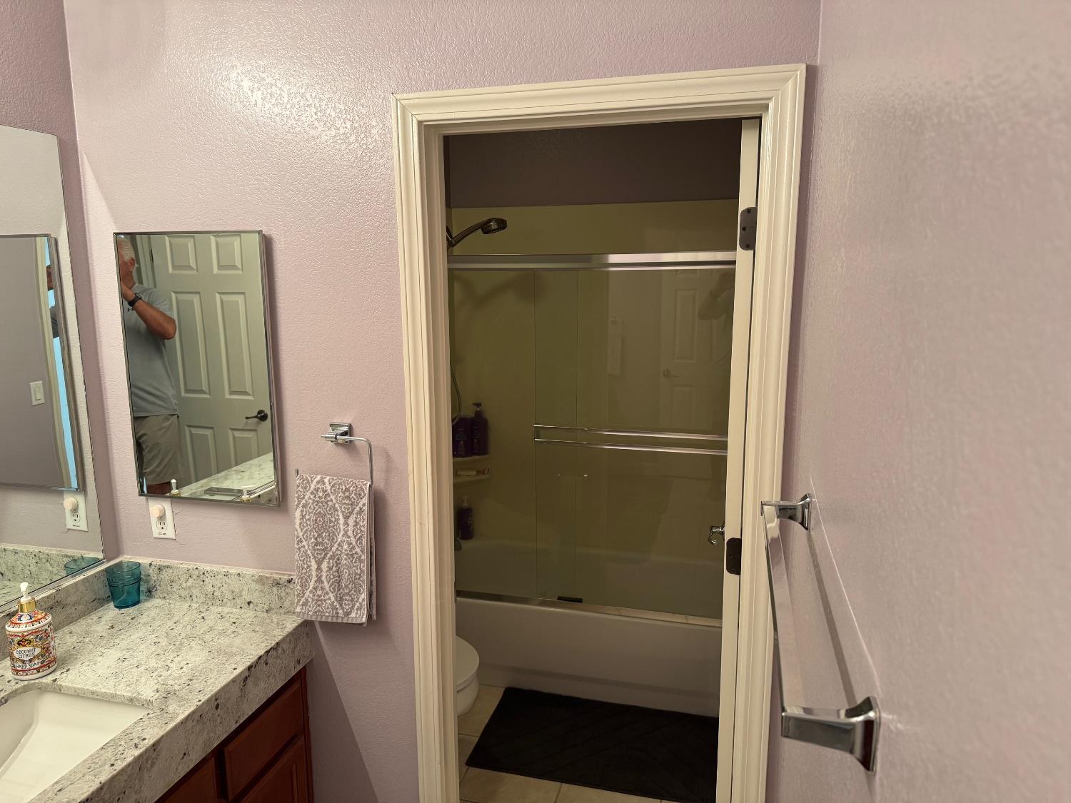 Detail Gallery Image 31 of 52 For 220 Shrike Cir, Sacramento,  CA 95834 - 4 Beds | 3 Baths