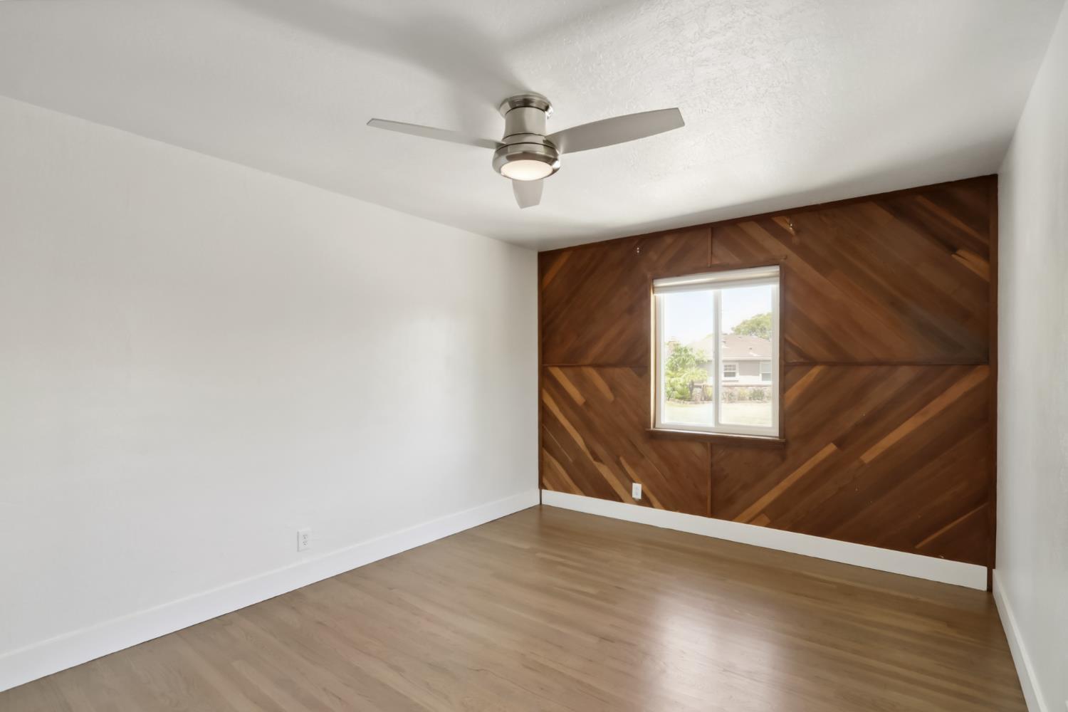 Detail Gallery Image 20 of 59 For 5250 71st St, Sacramento,  CA 95820 - 3 Beds | 1 Baths