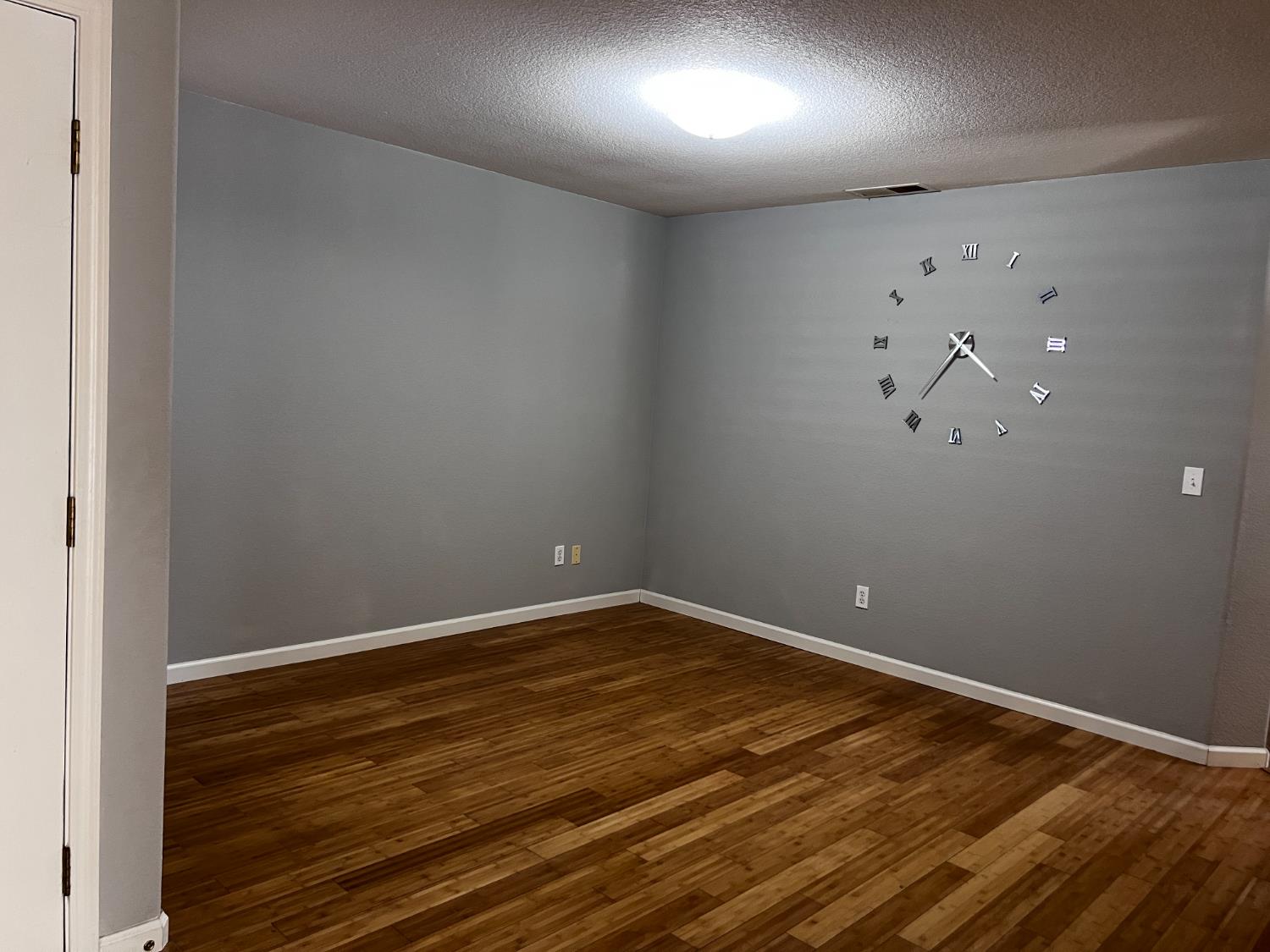 Detail Gallery Image 7 of 65 For 4309 Hazelnut Dr, Modesto,  CA 95356 - 5 Beds | 3 Baths