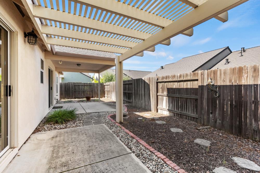 Detail Gallery Image 32 of 40 For 737 Young Ct, Galt,  CA 95632 - 2 Beds | 2 Baths