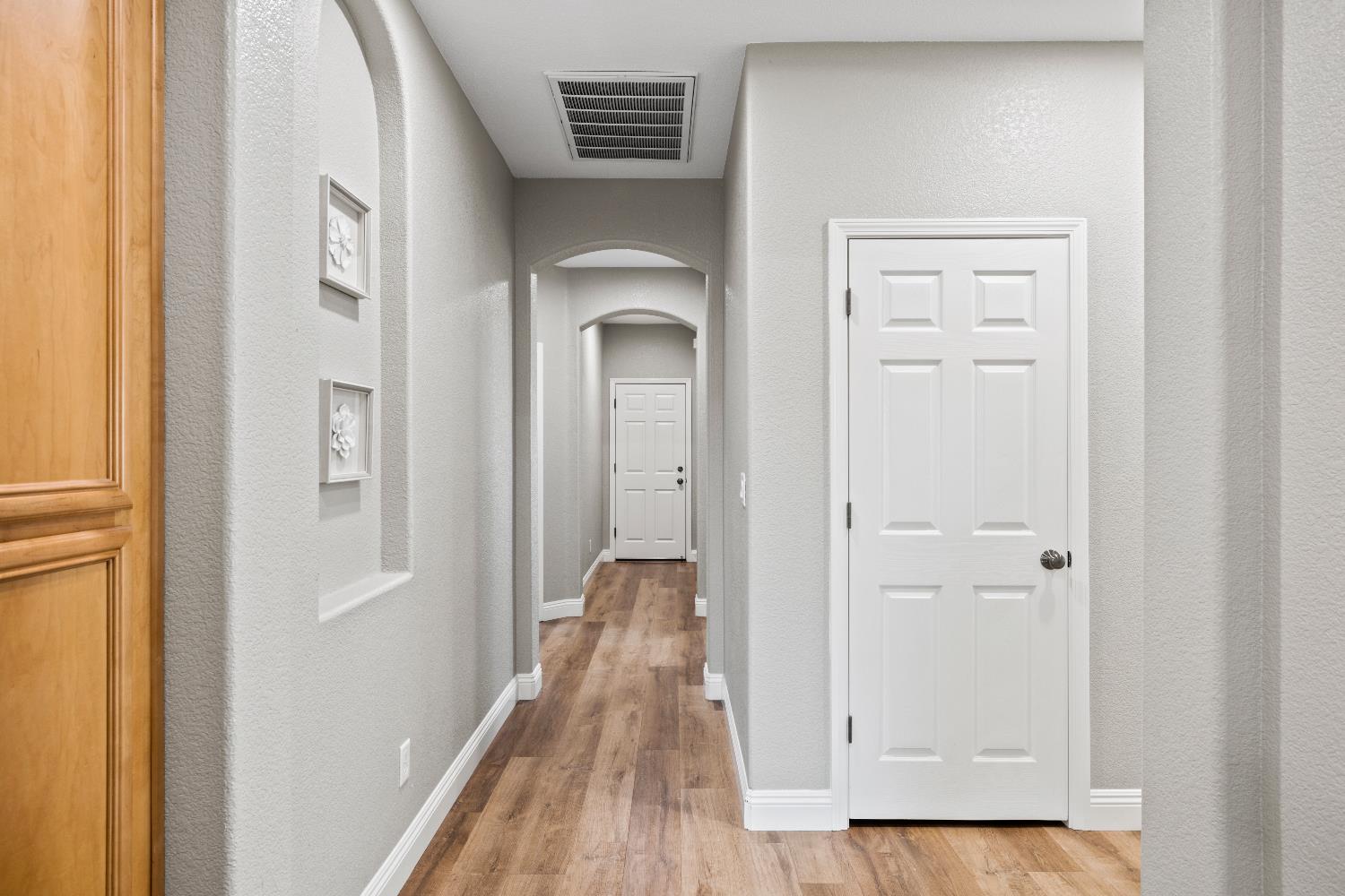 Detail Gallery Image 25 of 34 For 5425 Mossy Stone Way, Rancho Cordova,  CA 95742 - 3 Beds | 2 Baths