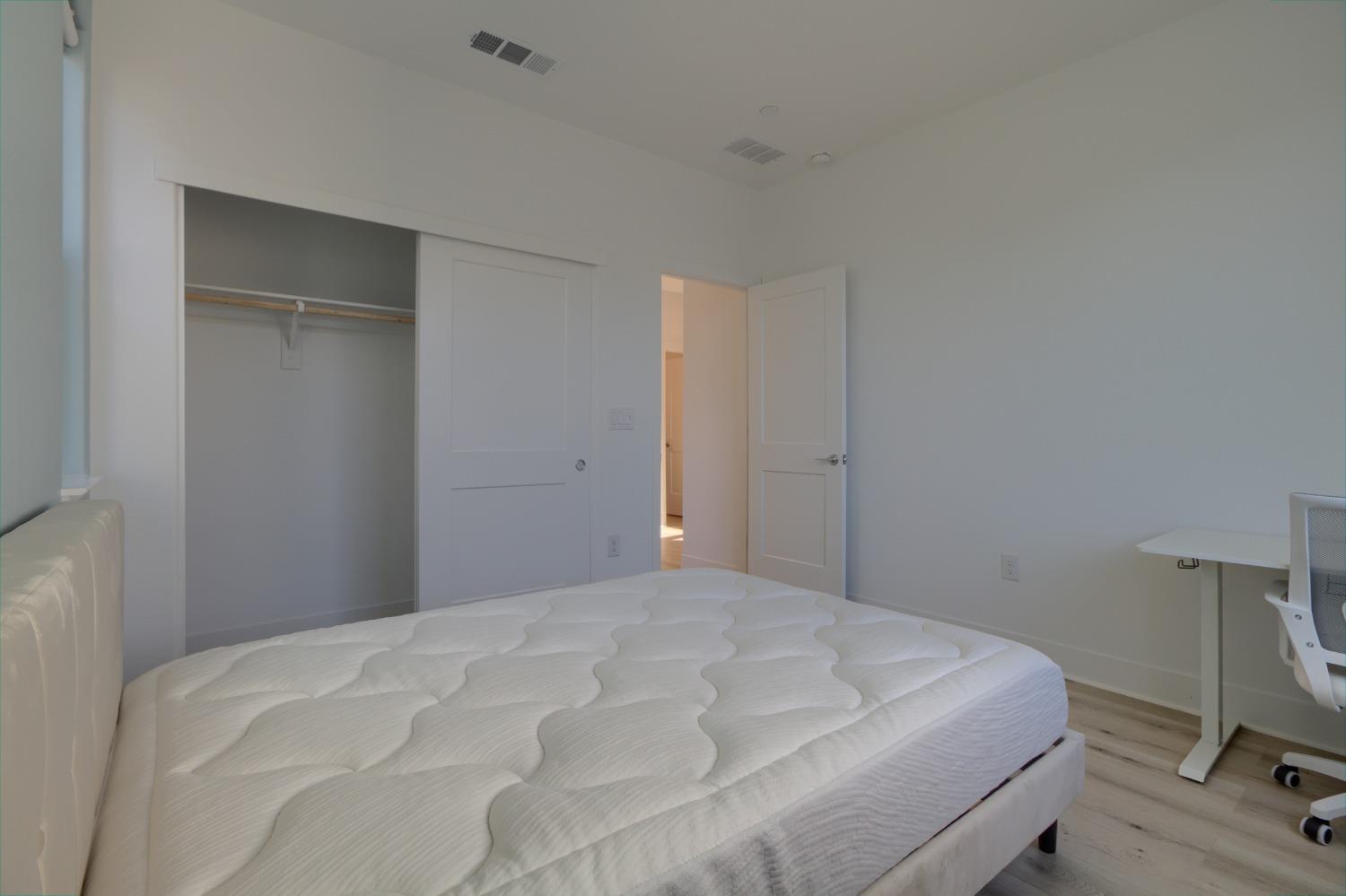 Detail Gallery Image 38 of 60 For 2183 Grady Cir, Woodland,  CA 95776 - 4 Beds | 2/1 Baths