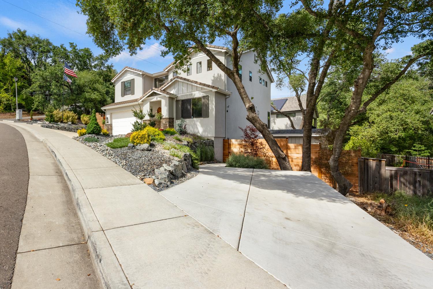 Detail Gallery Image 7 of 55 For 12587 Incline Dr, Auburn,  CA 95603 - 4 Beds | 4 Baths