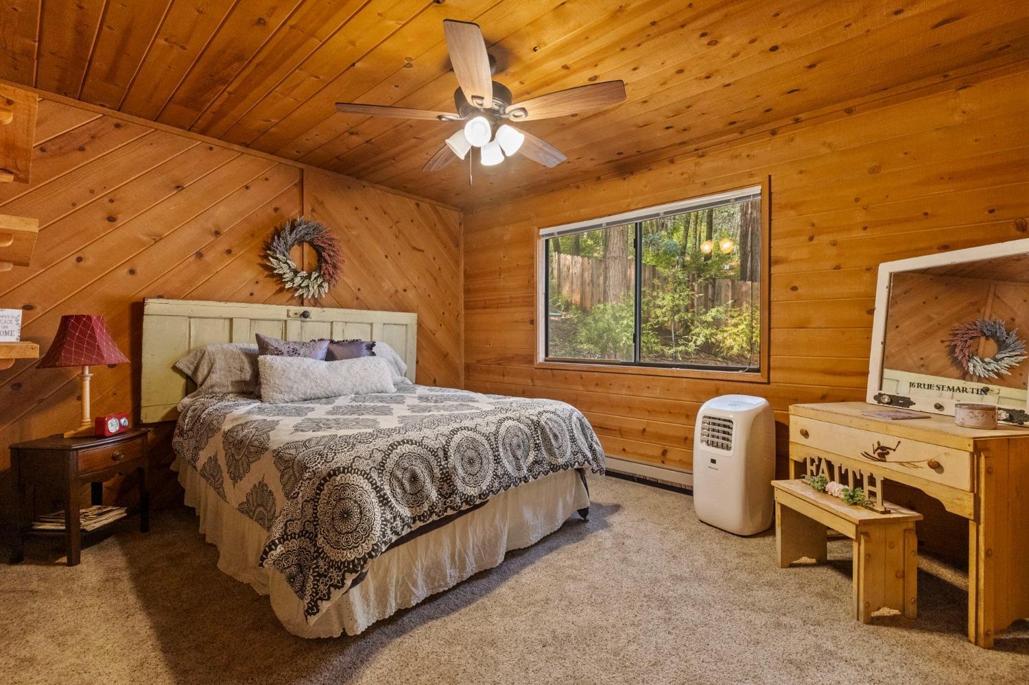 Detail Gallery Image 11 of 17 For 22440 N Tuolumne Rd, Twain Harte,  CA 95383 - 3 Beds | 2 Baths