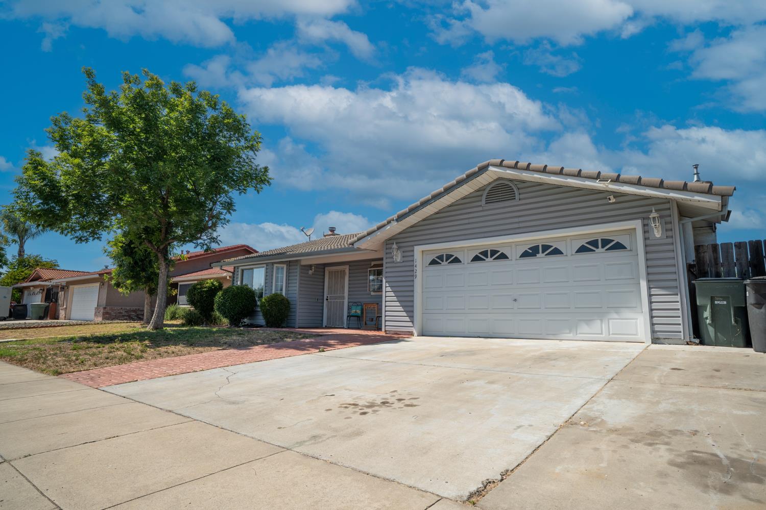Detail Gallery Image 2 of 23 For 1429 Don Pedro Rd, Ceres,  CA 95307 - 4 Beds | 2 Baths