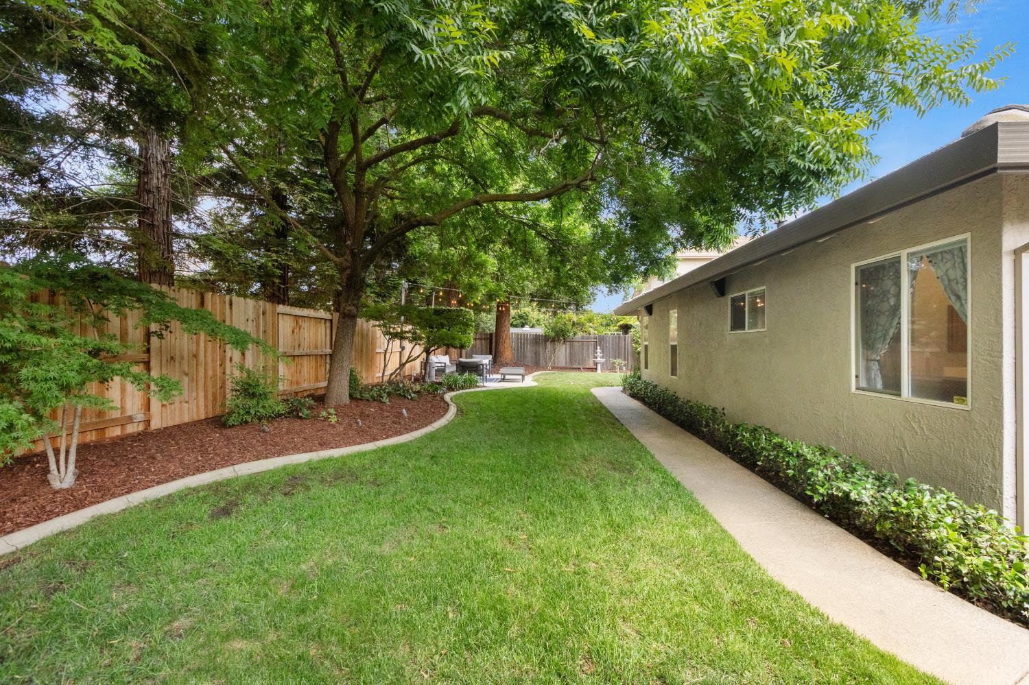 Detail Gallery Image 66 of 72 For 9180 Quail Cove Dr, Elk Grove,  CA 95624 - 5 Beds | 2/1 Baths