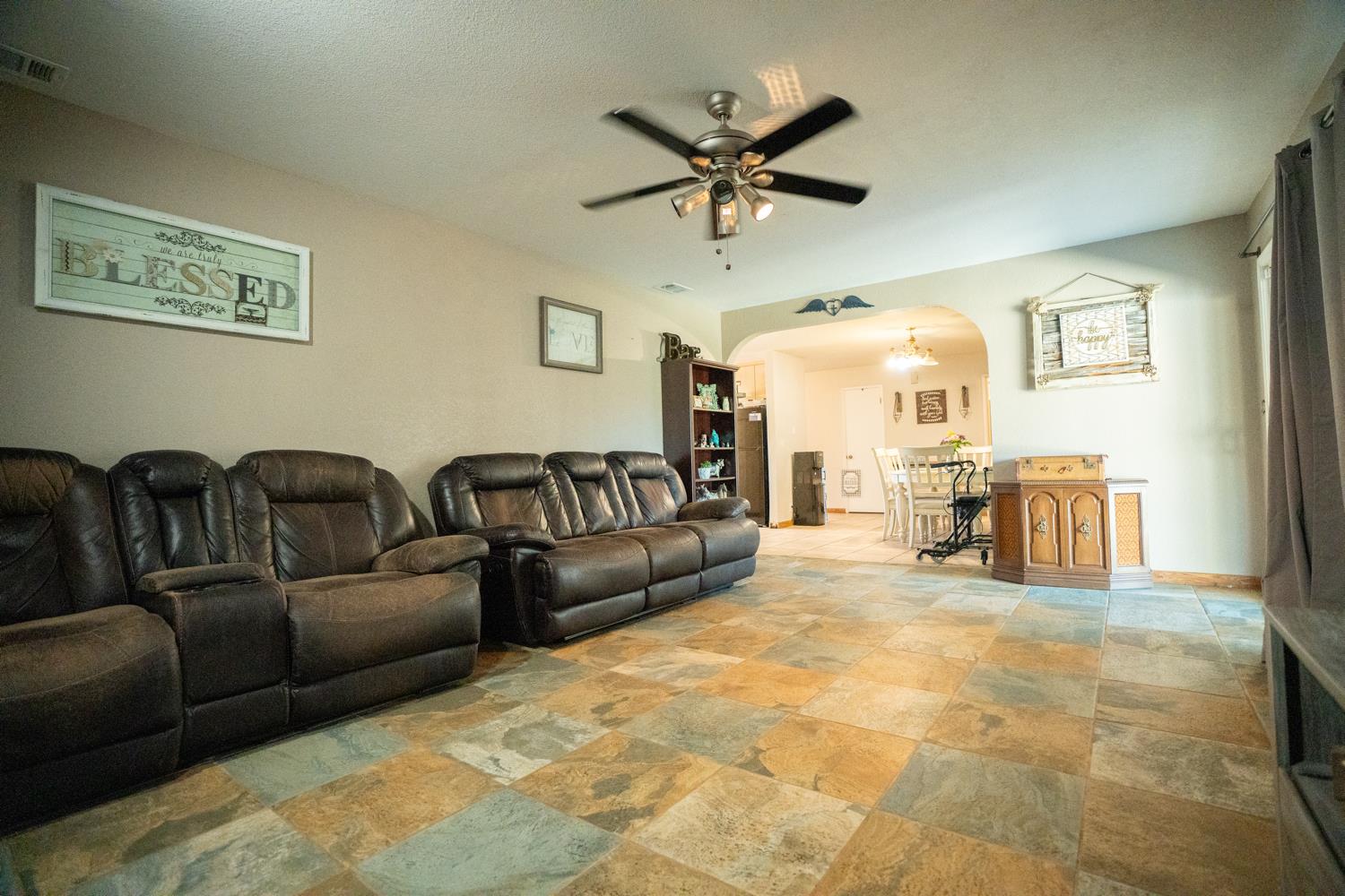 Detail Gallery Image 12 of 23 For 1429 Don Pedro Rd, Ceres,  CA 95307 - 4 Beds | 2 Baths