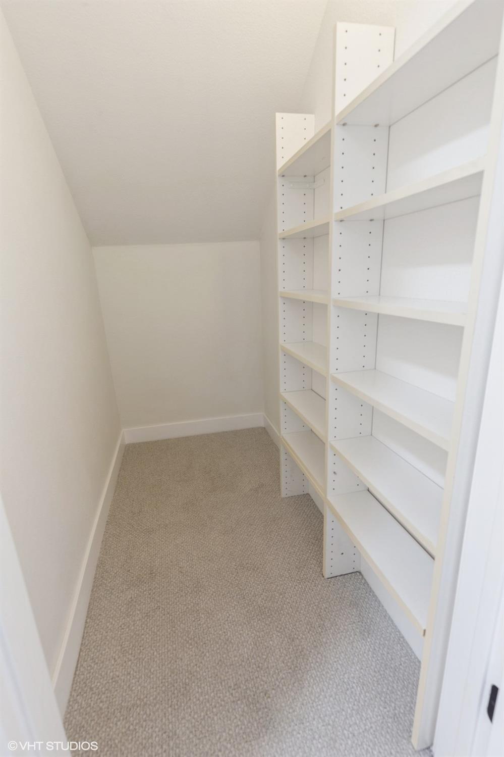 Detail Gallery Image 38 of 48 For 987 Asilomar Ter #2,  Sunnyvale,  CA 94086 - 2 Beds | 2/1 Baths