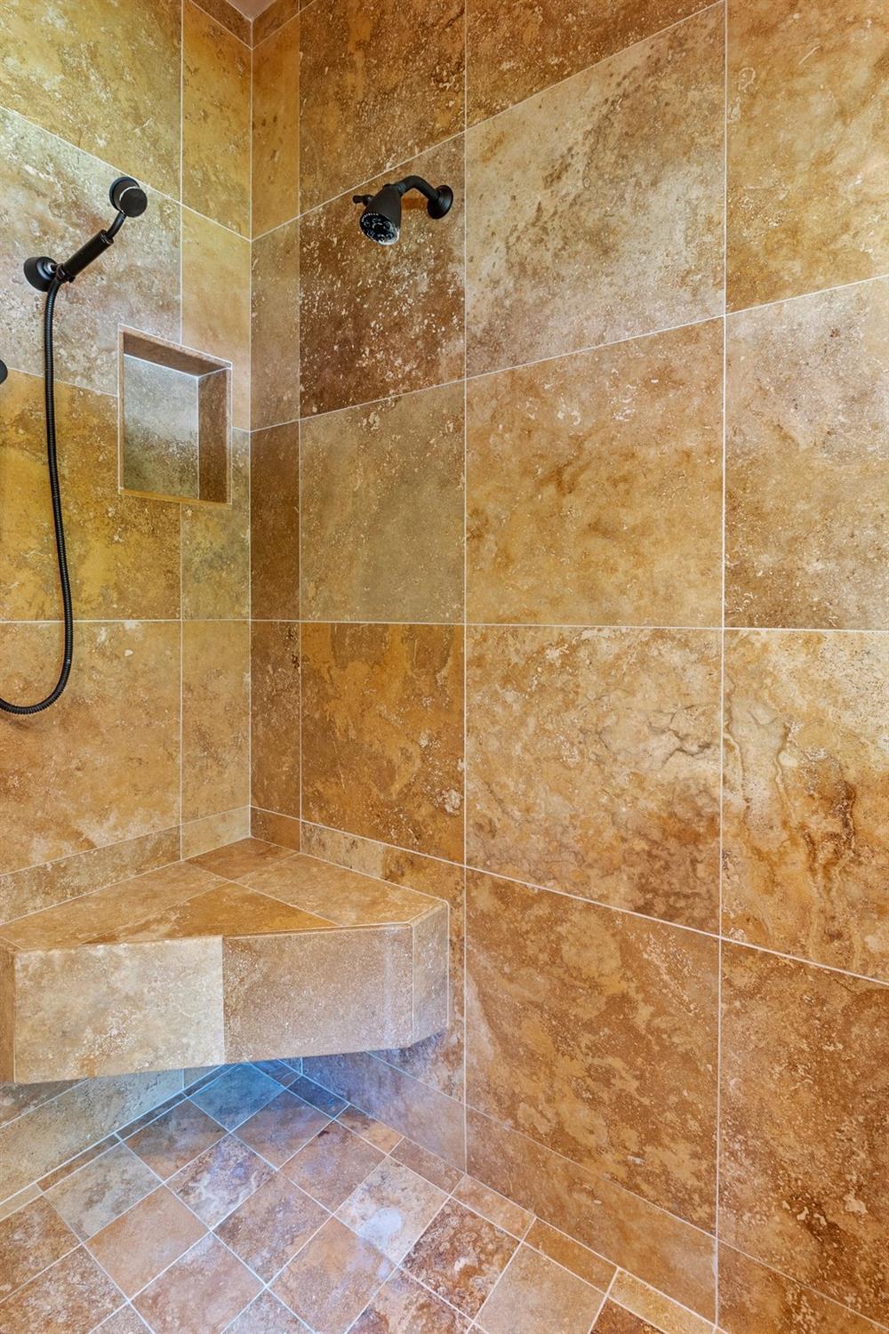 Detail Gallery Image 32 of 58 For 300 El Rio Ave, Modesto,  CA 95354 - 5 Beds | 3 Baths