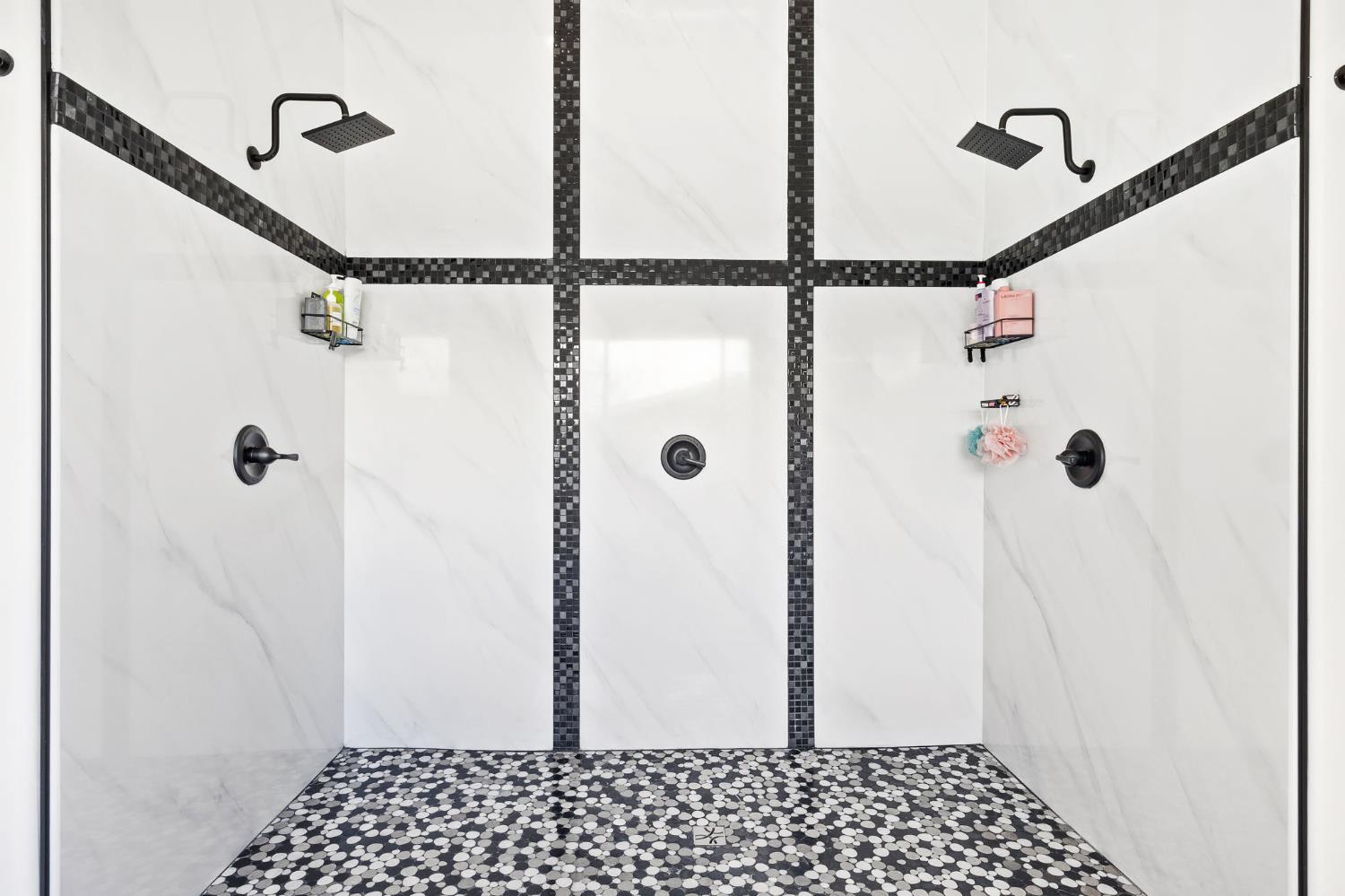 Detail Gallery Image 53 of 93 For 9425 S Wales Way, Elk Grove,  CA 95758 - 5 Beds | 5/1 Baths