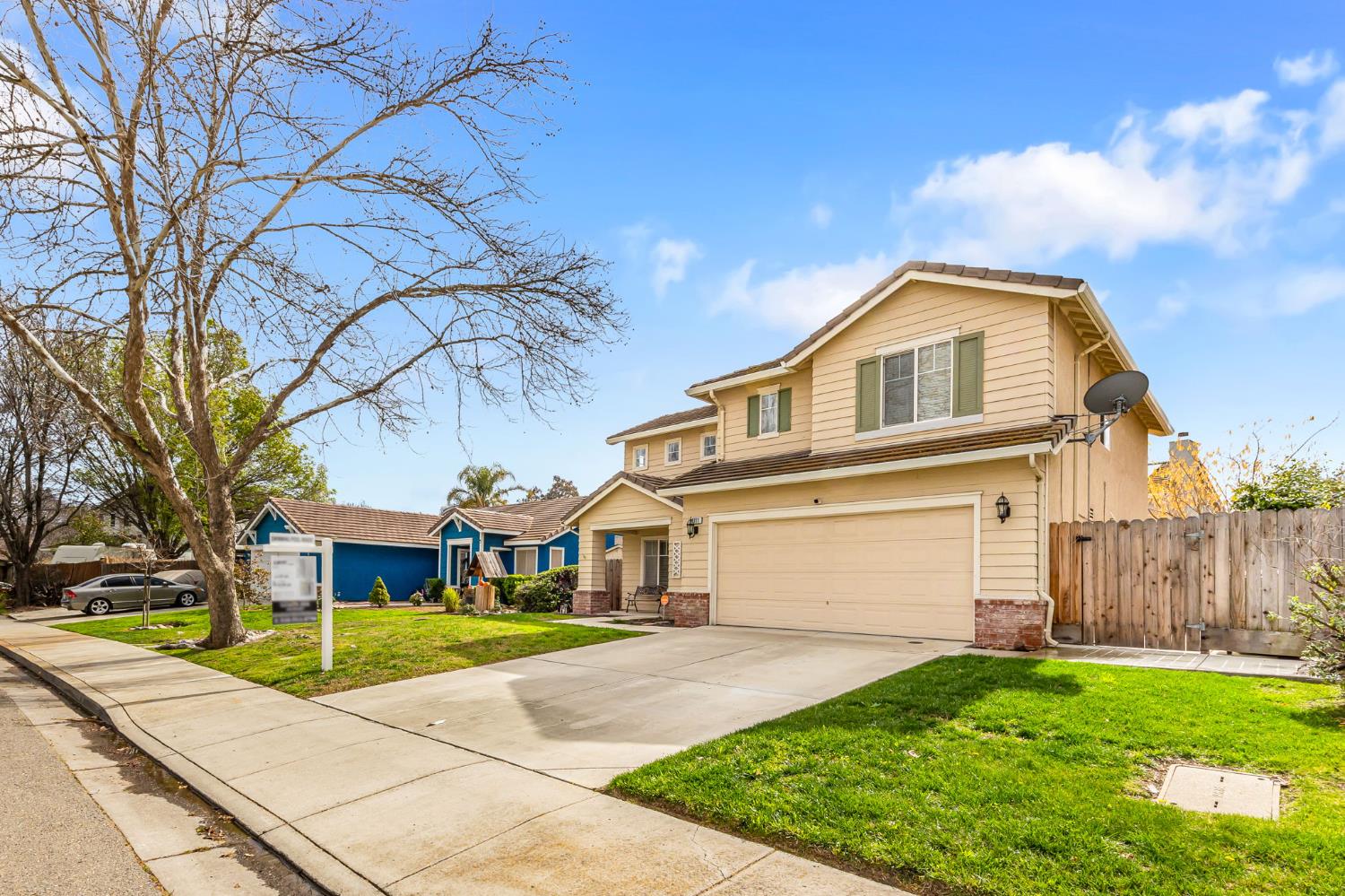 Detail Gallery Image 5 of 45 For 2111 Bridle Creek Cir, Tracy,  CA 95377 - 3 Beds | 2/1 Baths