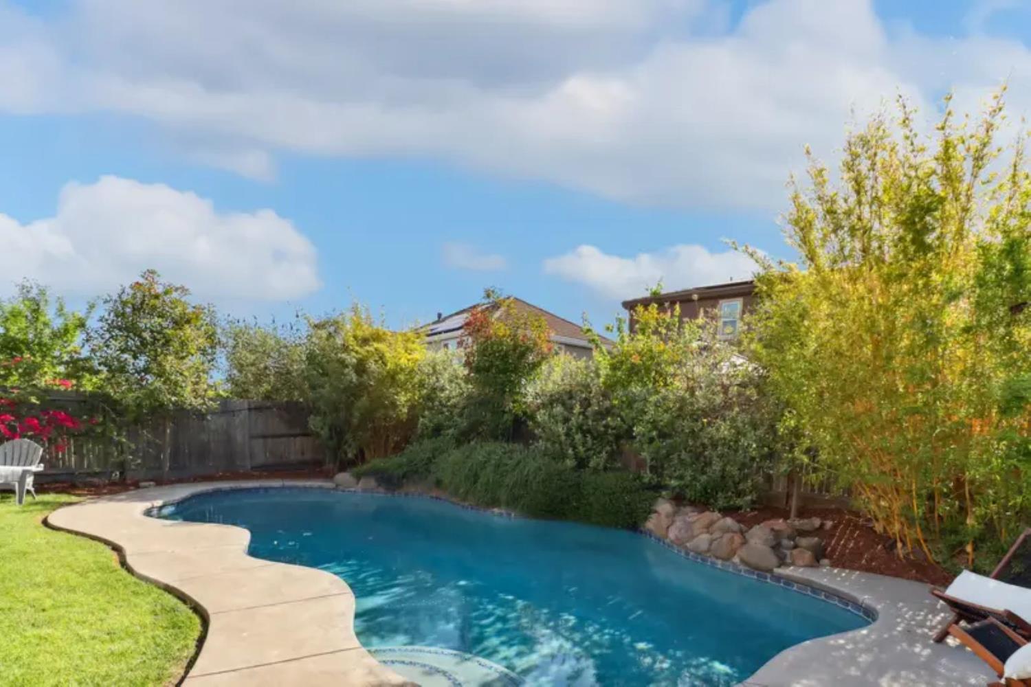 Detail Gallery Image 58 of 69 For 5604 Saratoga Cir, Rocklin,  CA 95765 - 4 Beds | 3/1 Baths