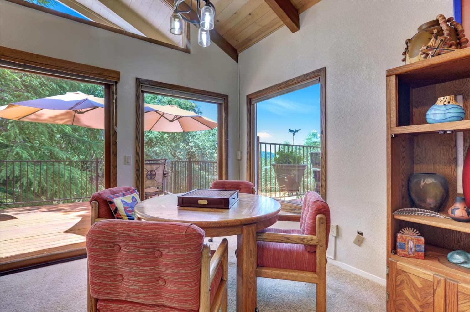 Detail Gallery Image 29 of 60 For 17789 Jayhawk Dr, Penn Valley,  CA 95946 - 3 Beds | 3 Baths