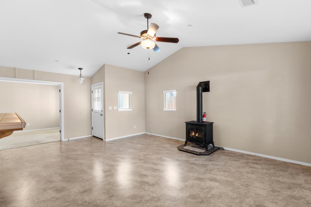 Detail Gallery Image 12 of 40 For 737 Young Ct, Galt,  CA 95632 - 2 Beds | 2 Baths