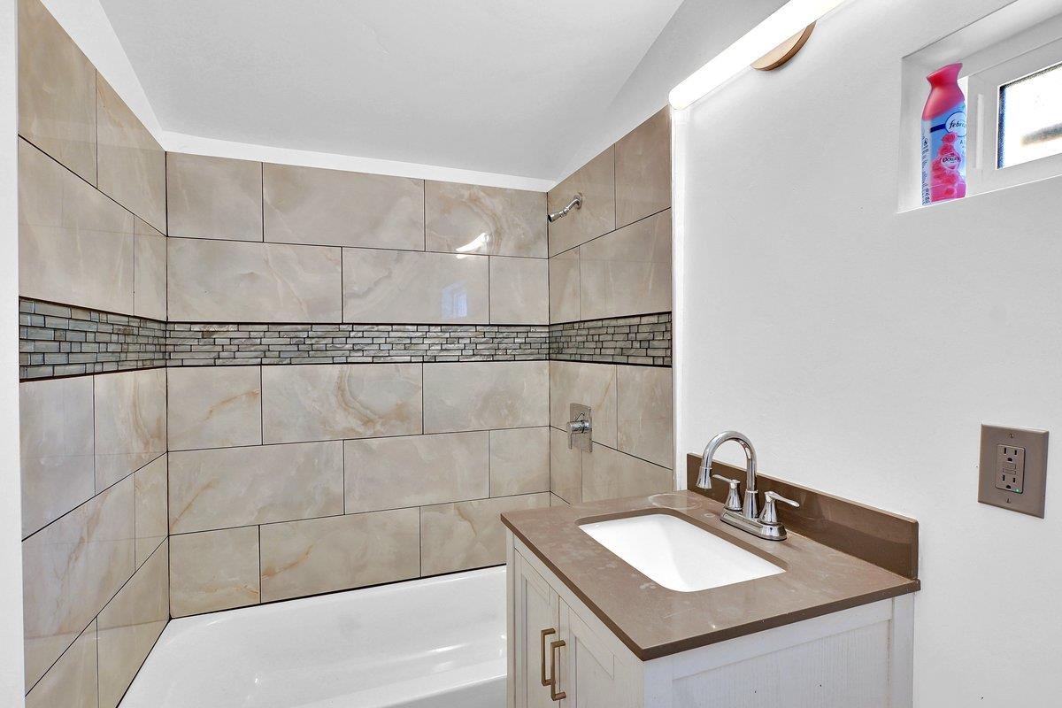 Detail Gallery Image 37 of 61 For 11 La Mirada Ave, Oroville,  CA 95966 - 3 Beds | 2 Baths