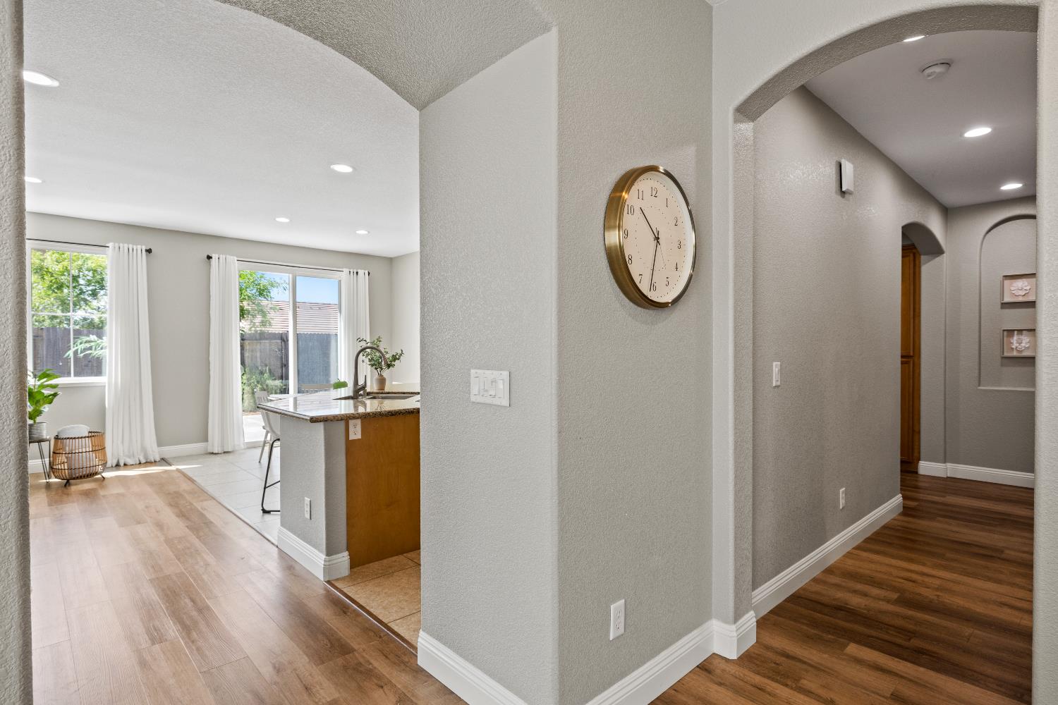 Detail Gallery Image 17 of 34 For 5425 Mossy Stone Way, Rancho Cordova,  CA 95742 - 3 Beds | 2 Baths