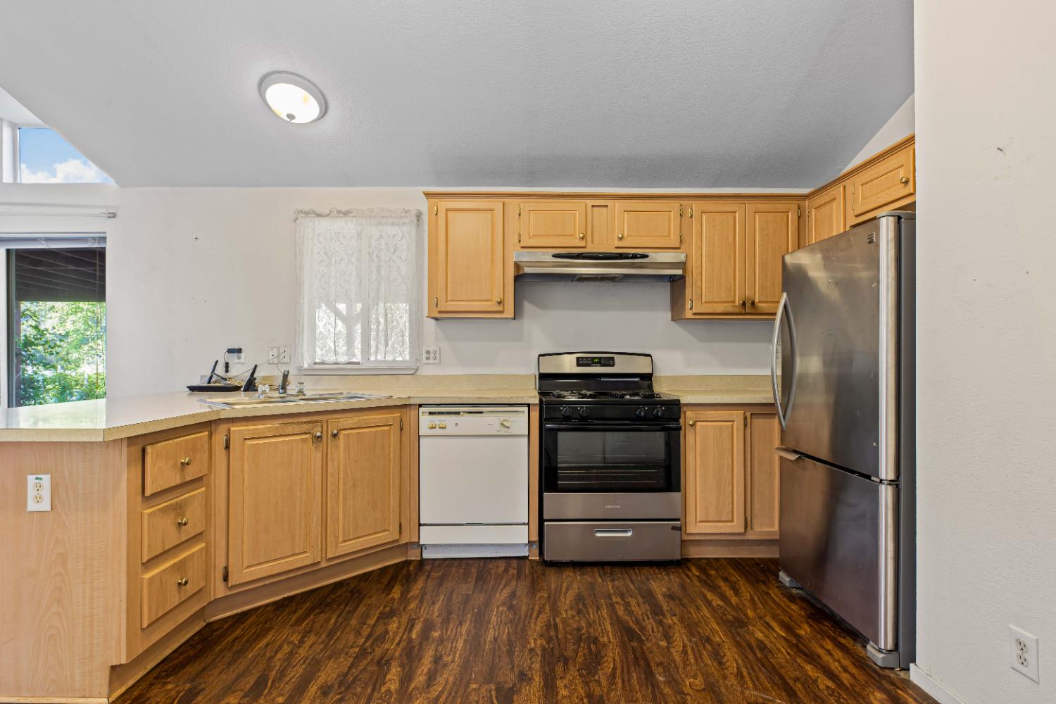 Detail Gallery Image 8 of 28 For 33016 Willow Creek Dr, North Fork,  CA 93643 - 2 Beds | 1 Baths