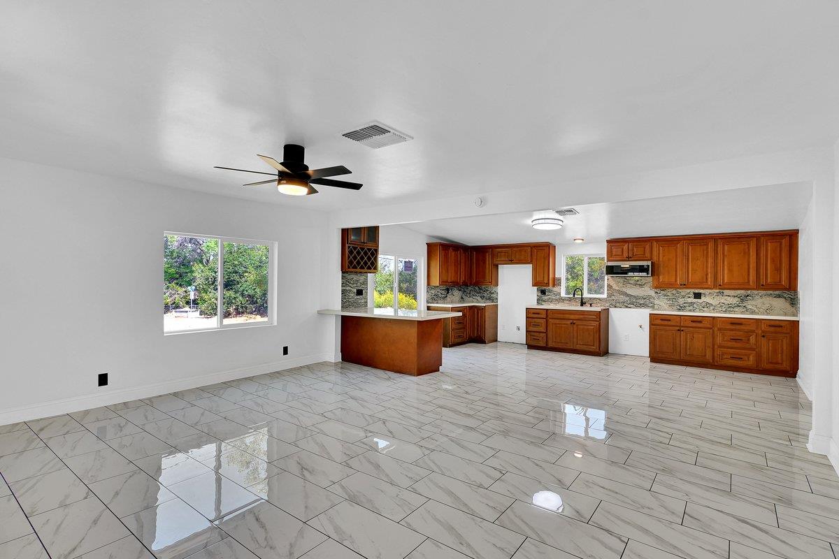 Detail Gallery Image 14 of 61 For 11 La Mirada Ave, Oroville,  CA 95966 - 3 Beds | 2 Baths